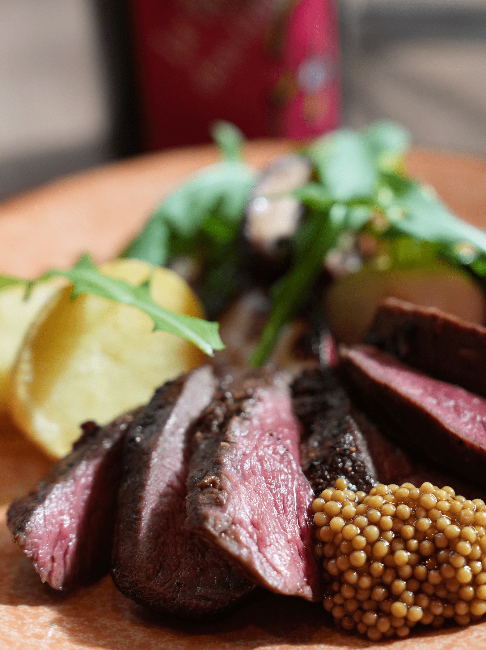 Bistro 碧い月 | 世田谷区・上町駅から徒歩1分 誰でも気軽にをテーマに